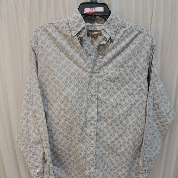 ARIAT Long Sleeved Button Down Shirt - Picture 1 of 8